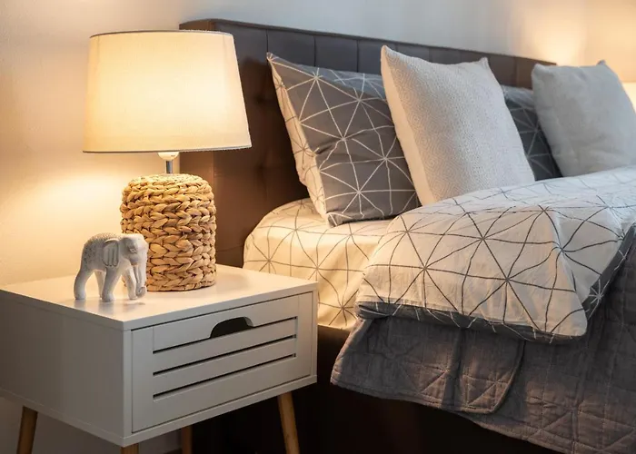 Central Bright Apartment